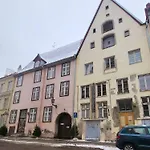 Apartment Medieval Old Town Unit With Sauna *