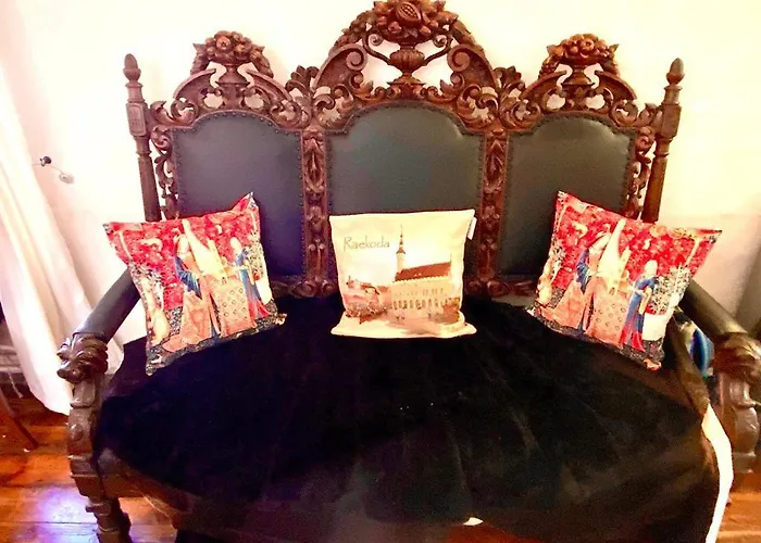 Medieval Old Town Unit With Sauna Apartamento